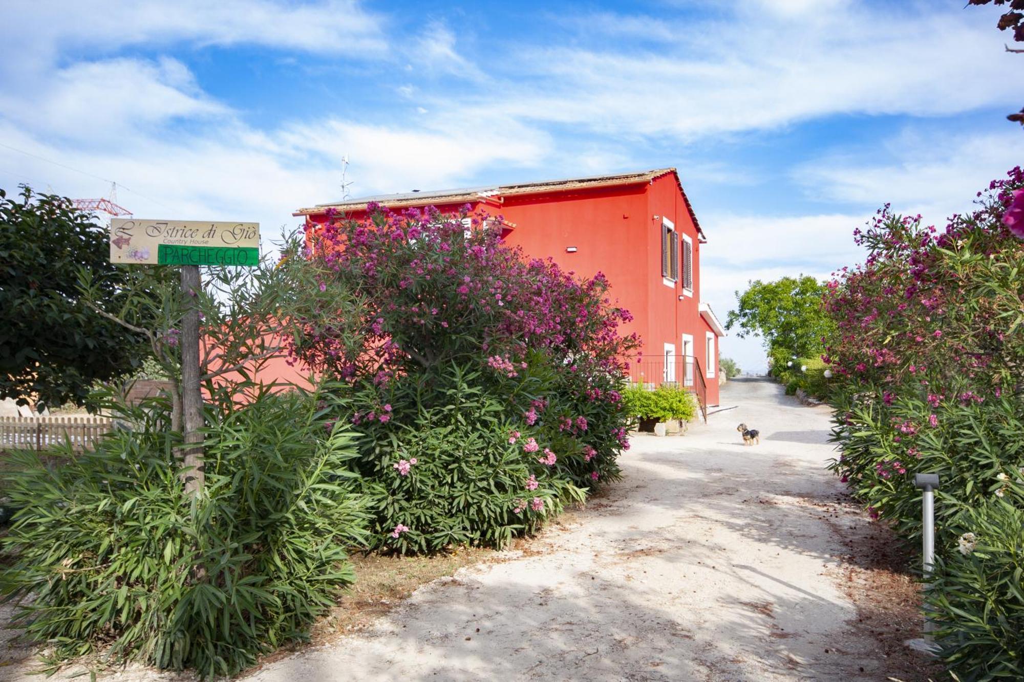 Agriturismo L'Istrice Di Gio Montalto di Castro Exterior foto